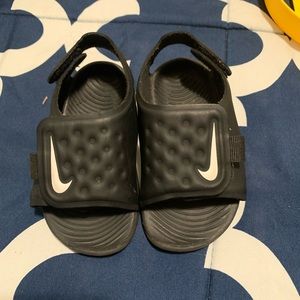 Nike size 5C sandals